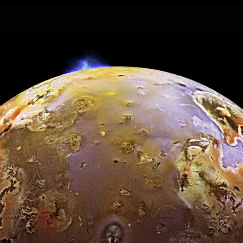 why does io have volcanoes.